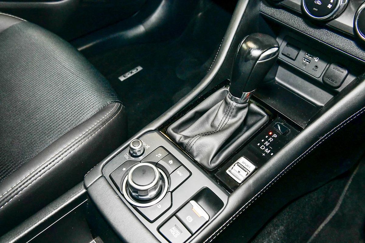 2022 Mazda CX-3 sTouring DK