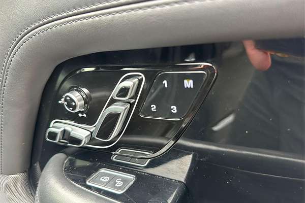 2018 Land Rover Range Rover SDV8 Vogue SE L405