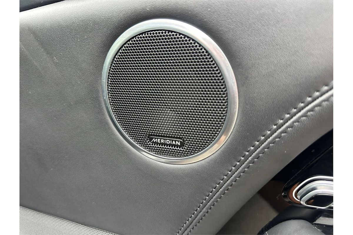 2018 Land Rover Range Rover SDV8 Vogue SE L405