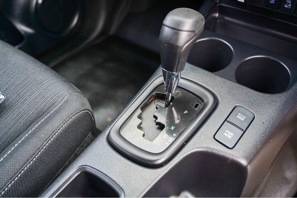 2020 Toyota Hilux SR GUN126R 4X4