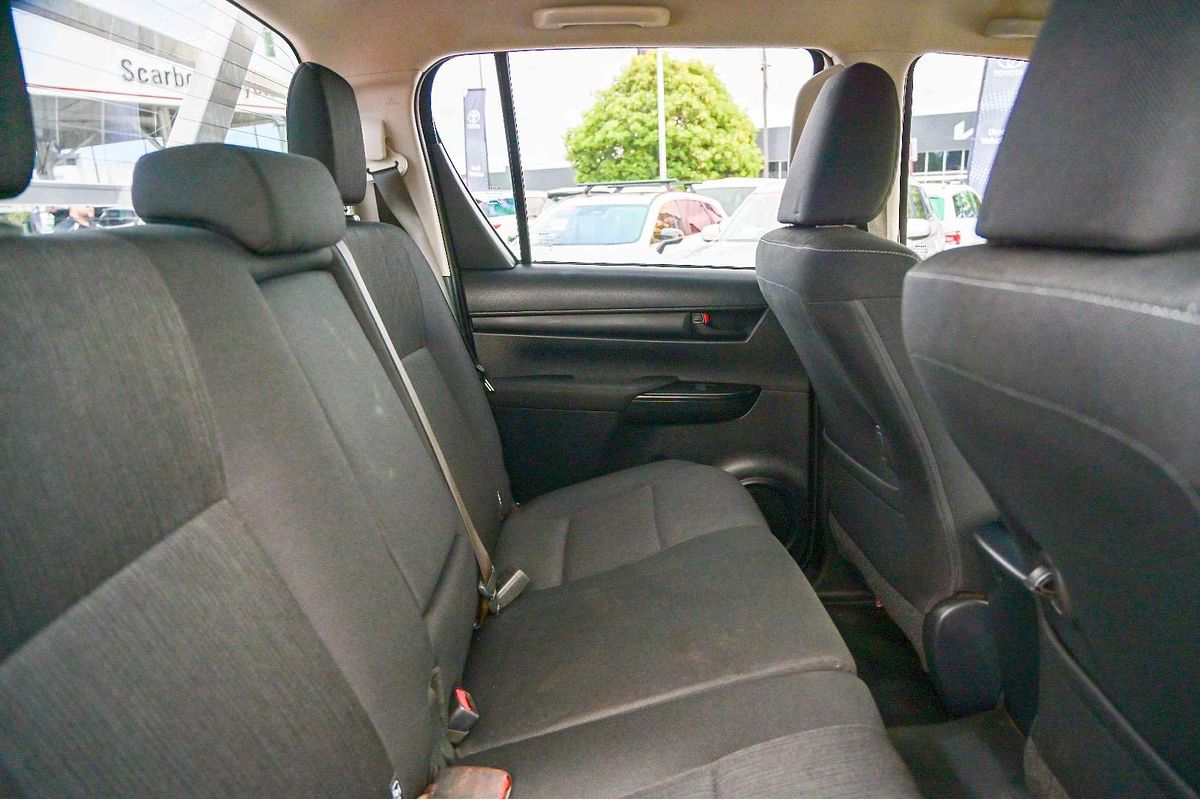 2020 Toyota Hilux SR GUN126R 4X4