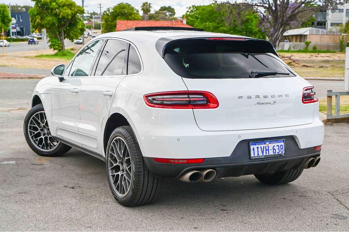 2015 Porsche Macan S 95B