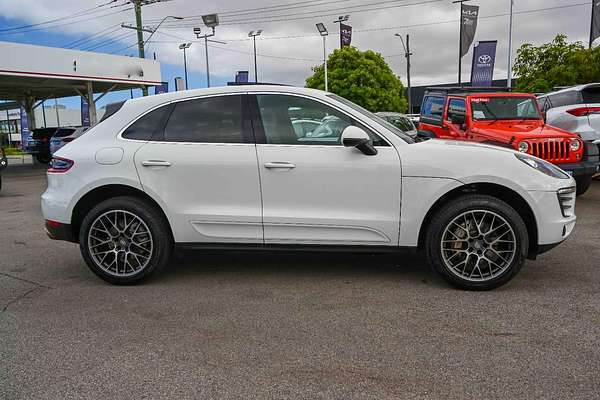 2015 Porsche Macan S 95B