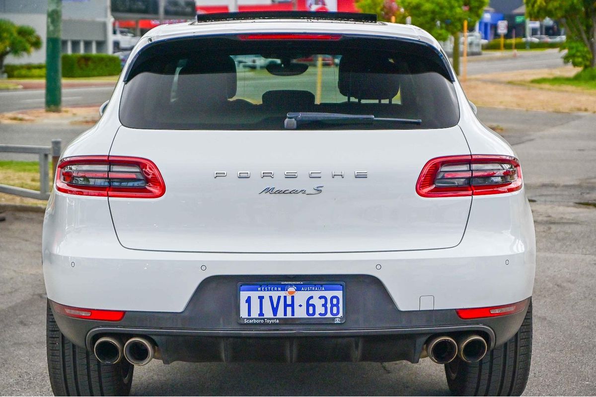 2015 Porsche Macan S 95B