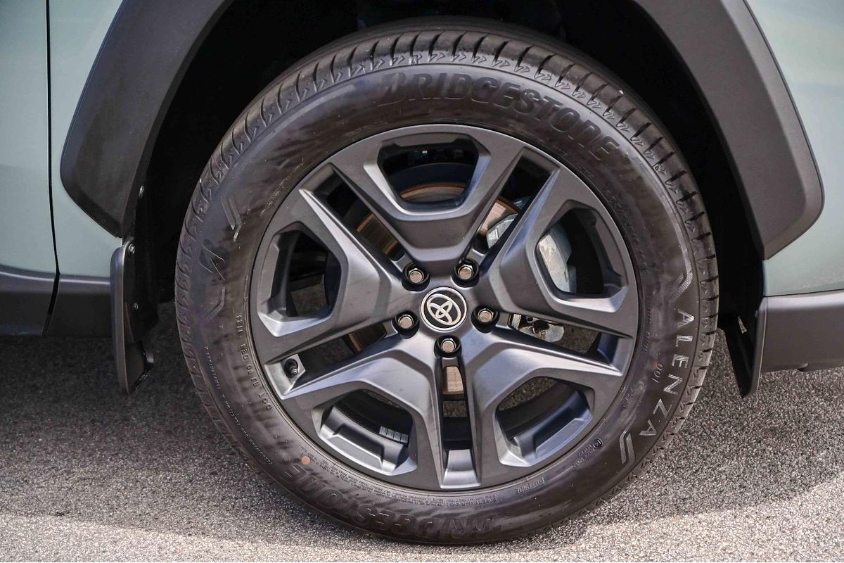 2024 Toyota RAV4 Edge AXAH54R