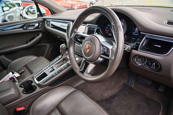 2015 Porsche Macan S 95B
