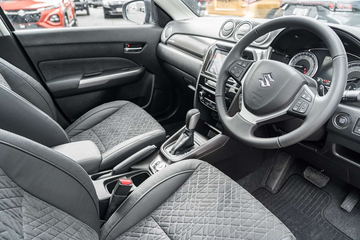 2024 Suzuki Vitara Turbo LY Series II