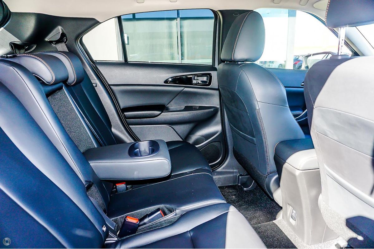 2018 Mitsubishi Eclipse Cross Exceed YA