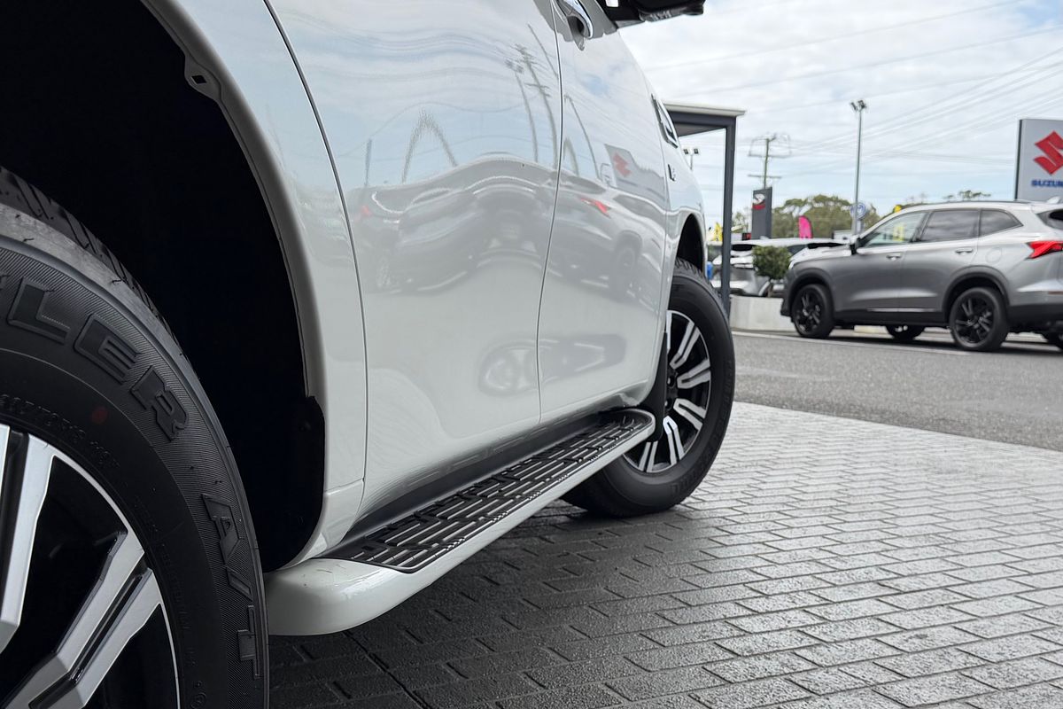 2023 Nissan Patrol Ti-L Y62