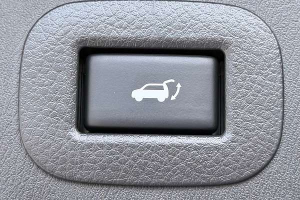 2023 Nissan Patrol Ti-L Y62