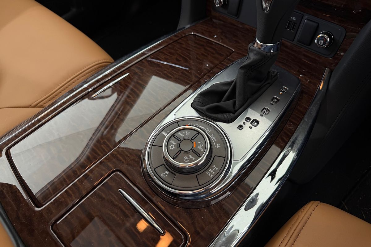 2023 Nissan Patrol Ti-L Y62