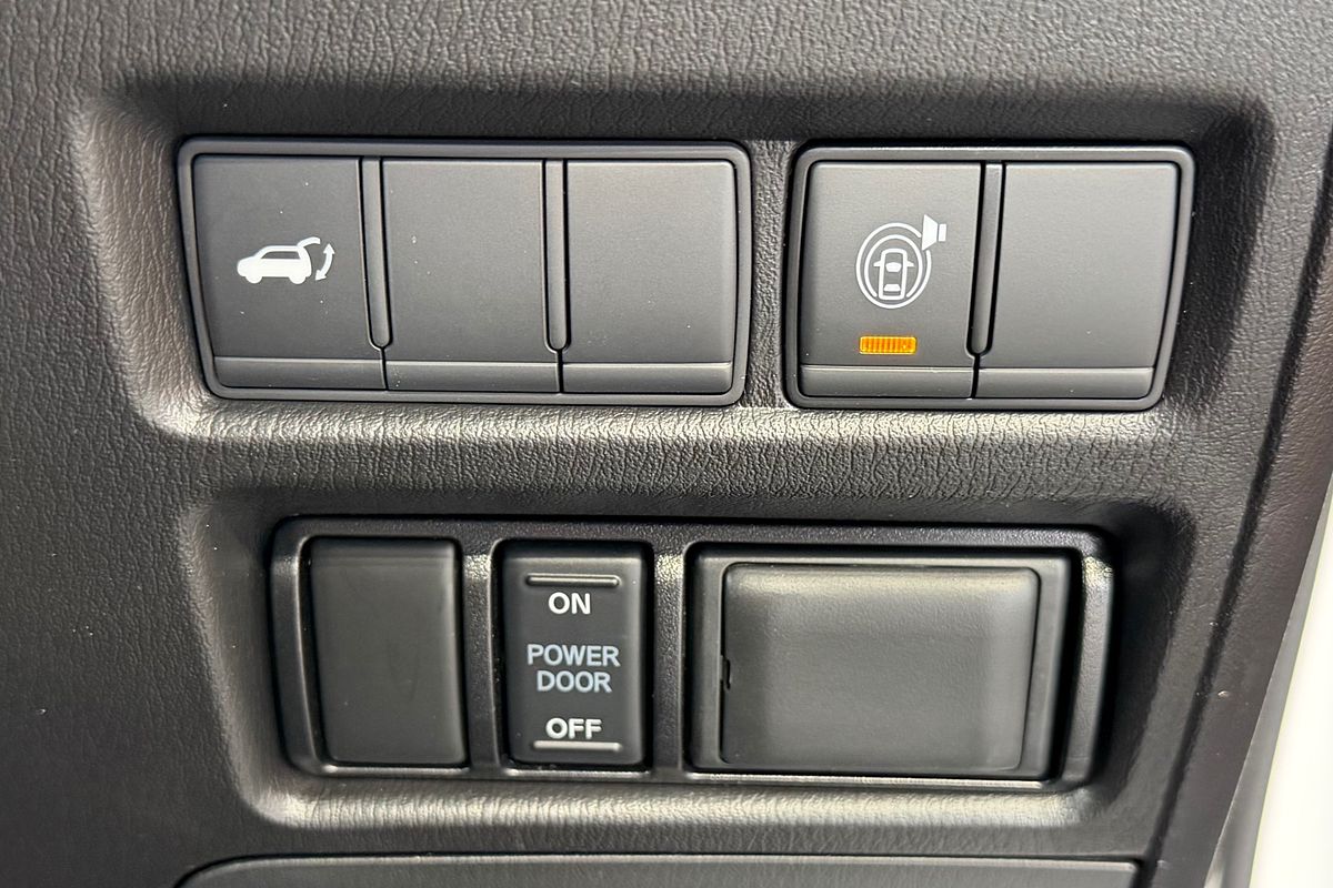 2023 Nissan Patrol Ti-L Y62