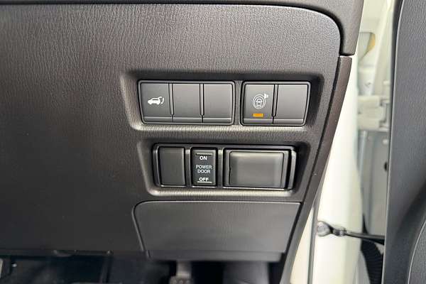 2023 Nissan Patrol Ti-L Y62