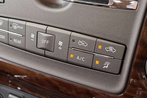 2023 Nissan Patrol Ti-L Y62