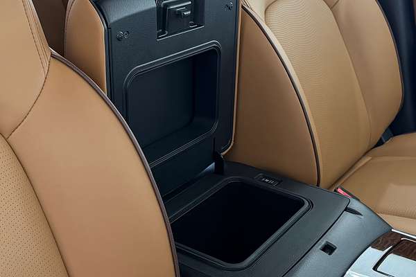 2023 Nissan Patrol Ti-L Y62