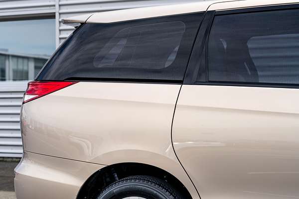 2012 Toyota Previa 2.4P Wagon 4A