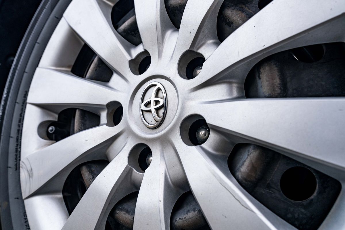 2012 Toyota Previa 2.4P Wagon 4A