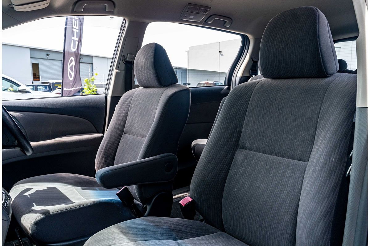 2012 Toyota Previa 2.4P Wagon 4A