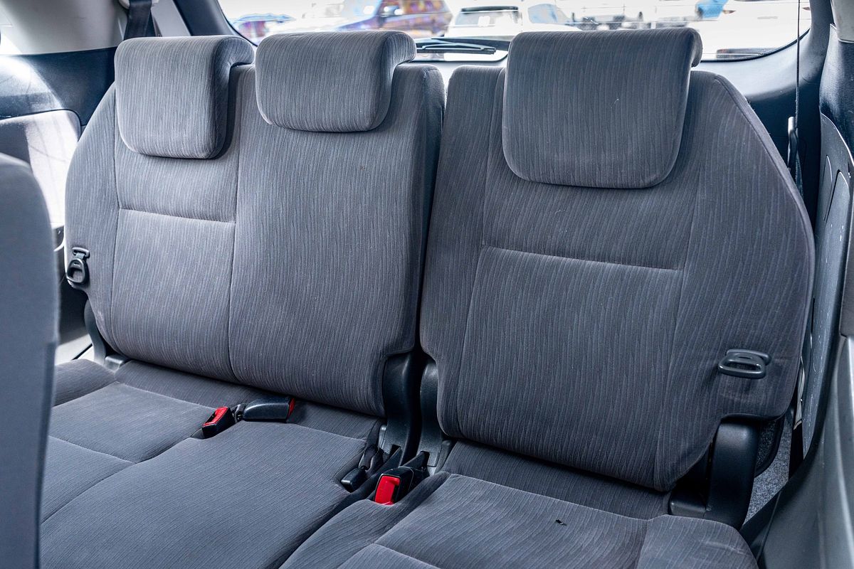 2012 Toyota Previa 2.4P Wagon 4A