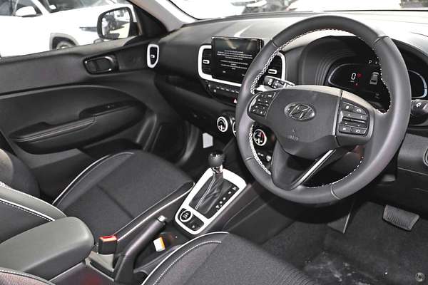 2025 Hyundai Venue Elite QX.V5