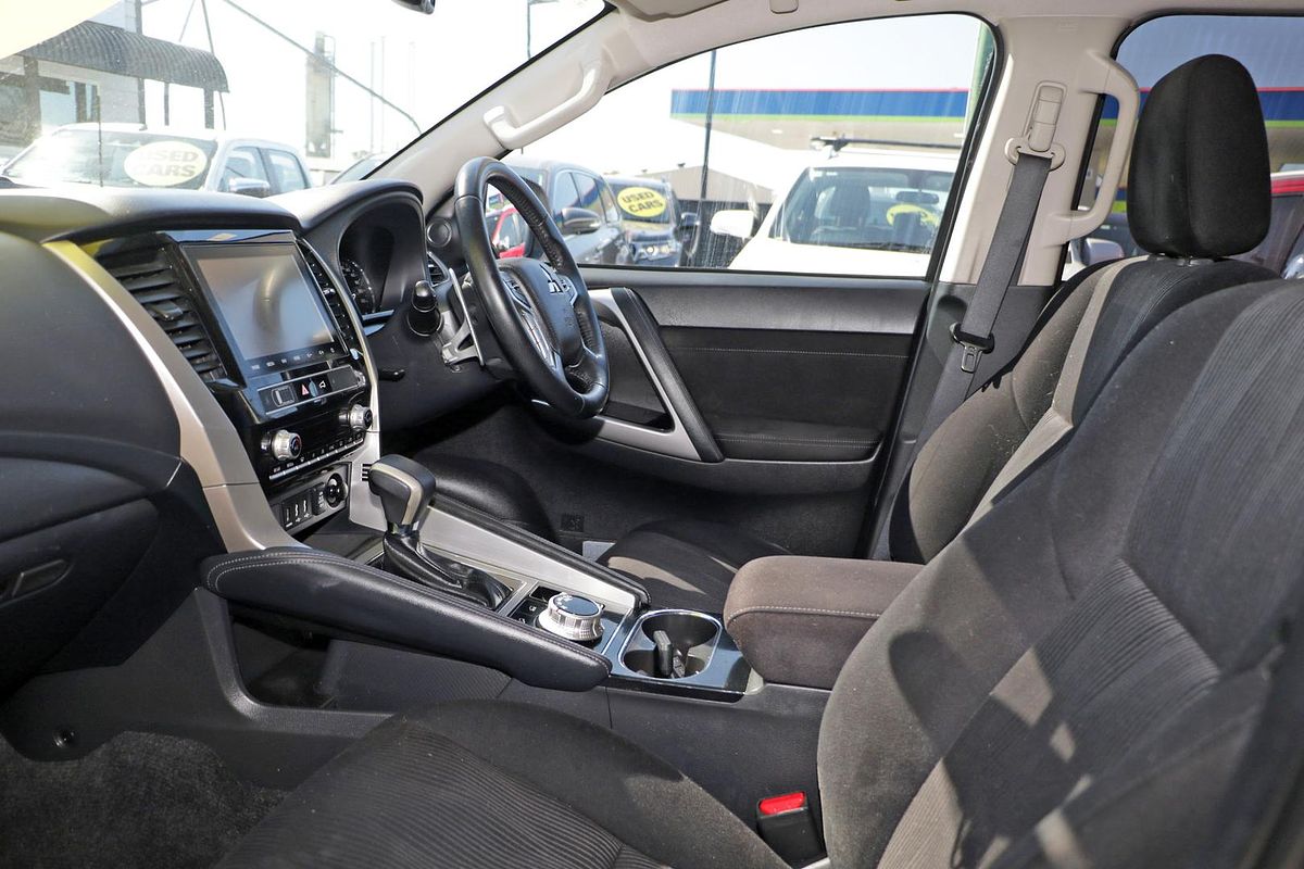 2021 Mitsubishi Pajero Sport GLS QF