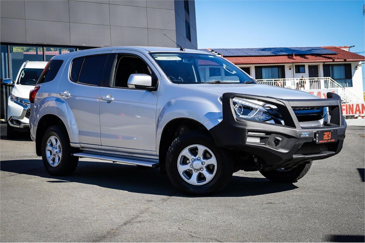 2017 Isuzu MU-X LS-M