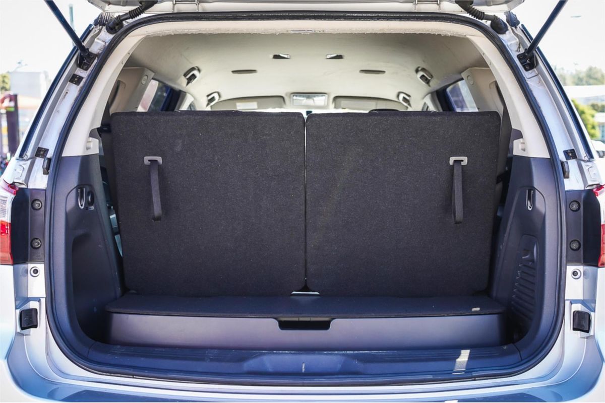 2017 Isuzu MU-X LS-M