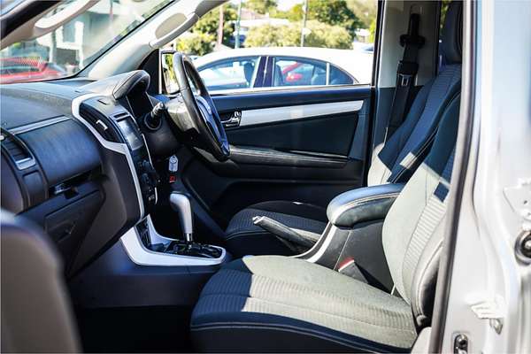 2017 Isuzu MU-X LS-M