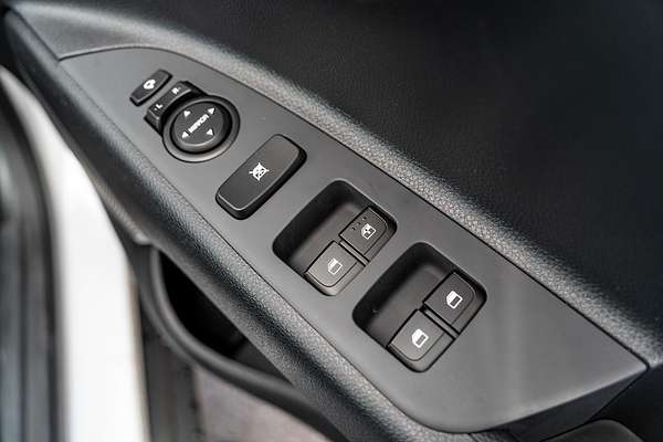 2025 Kia Stonic Sport YB PE2