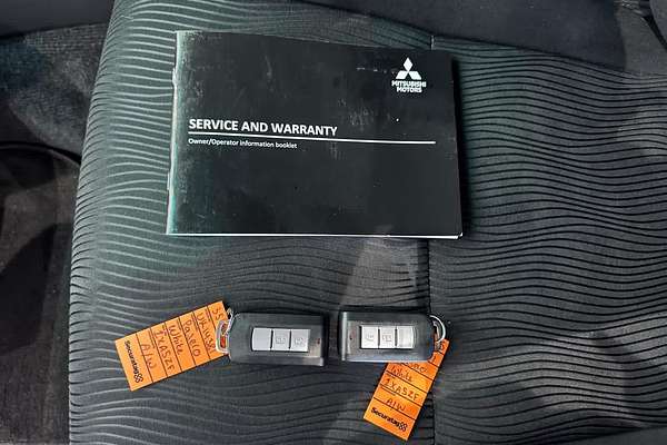 2022 Mitsubishi Pajero Sport GLX QF