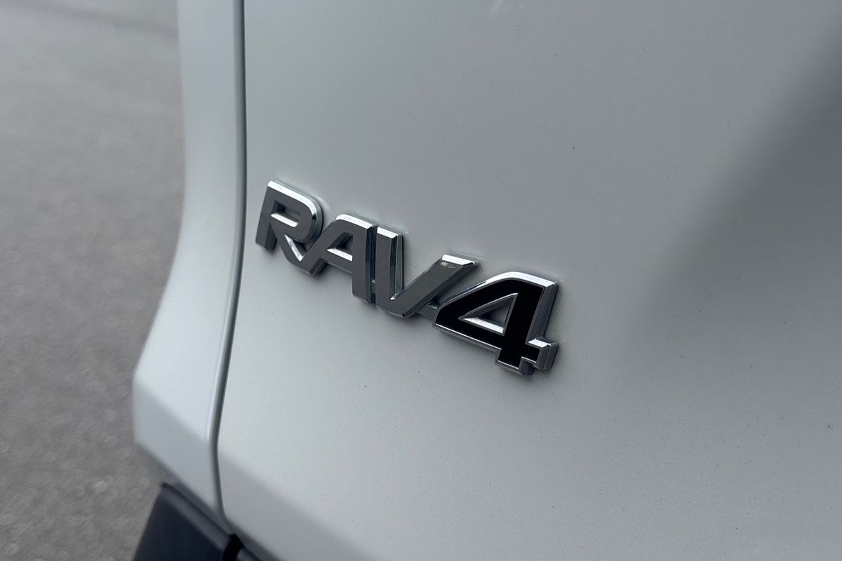 2022 Toyota RAV4 Cruiser AXAH54R