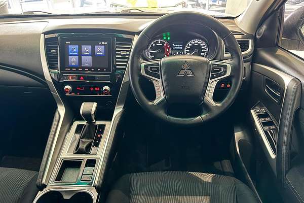 2022 Mitsubishi Pajero Sport GLX QF