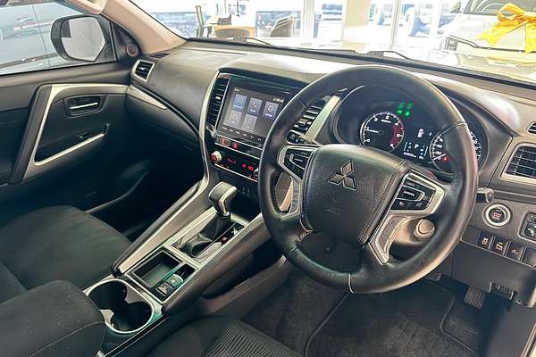 2022 Mitsubishi Pajero Sport GLX QF