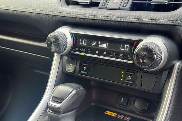 2022 Toyota RAV4 Cruiser AXAH54R