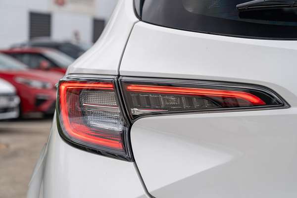 2019 Toyota Corolla ZR Hybrid ZWE211R