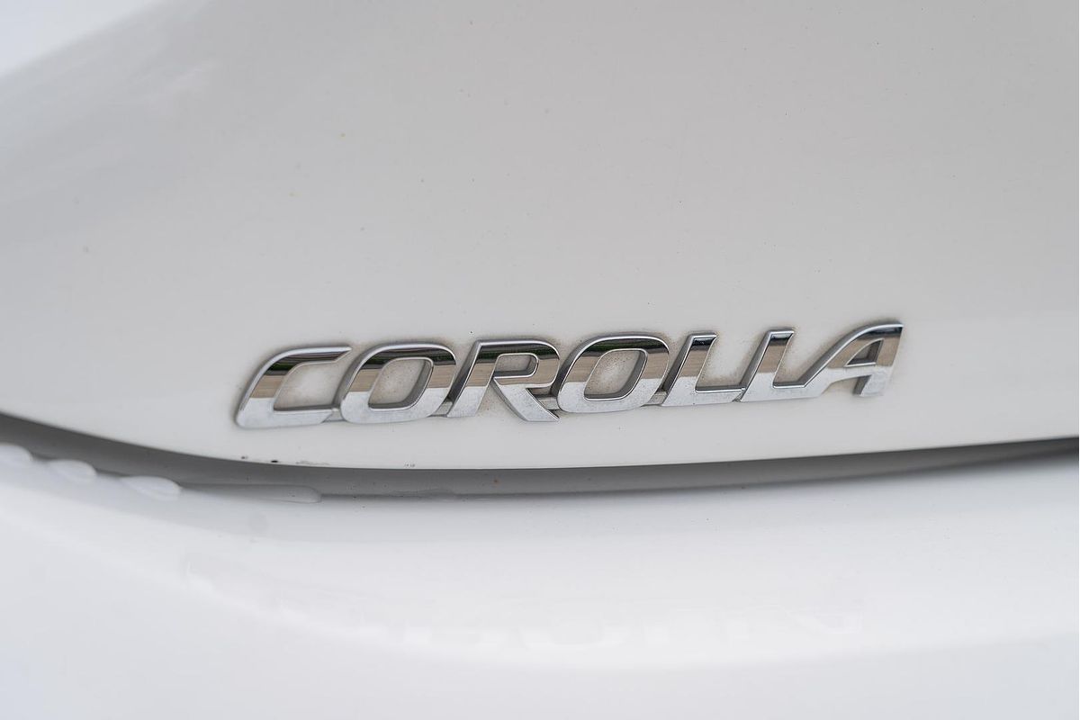 2019 Toyota Corolla ZR Hybrid ZWE211R