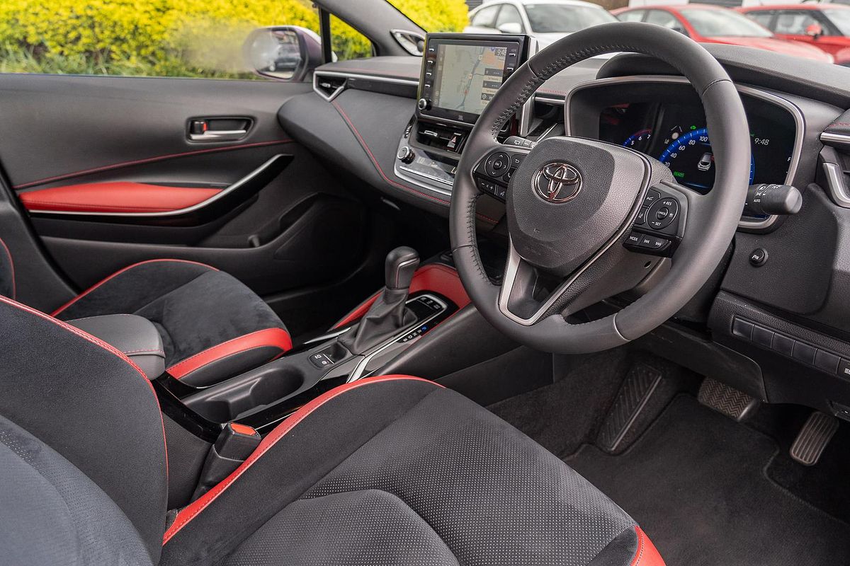 2019 Toyota Corolla ZR Hybrid ZWE211R