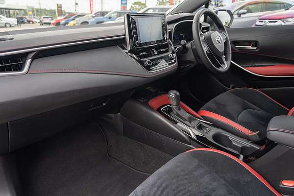 2019 Toyota Corolla ZR Hybrid ZWE211R