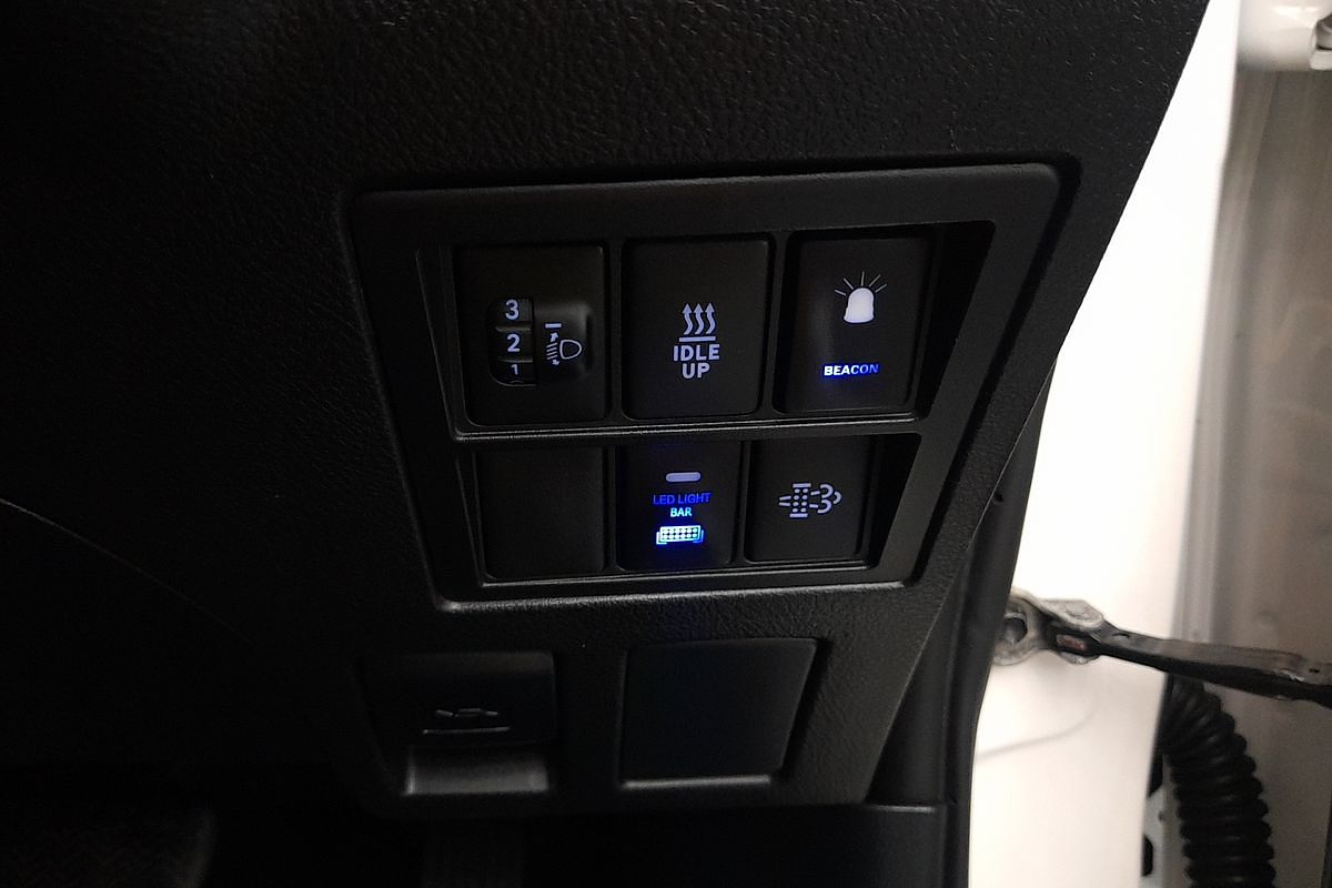 2021 Toyota Hilux SR GUN126R 4X4