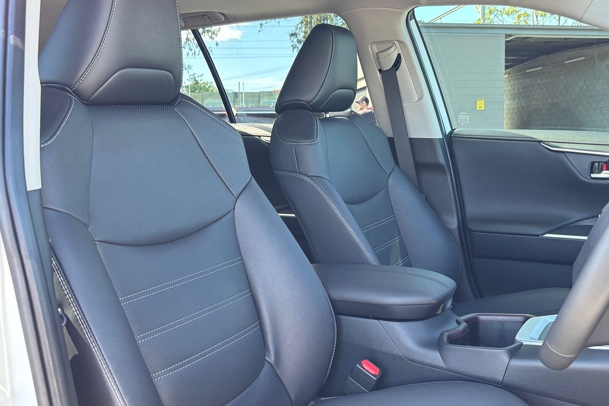 2024 Toyota RAV4 Cruiser AXAH52R