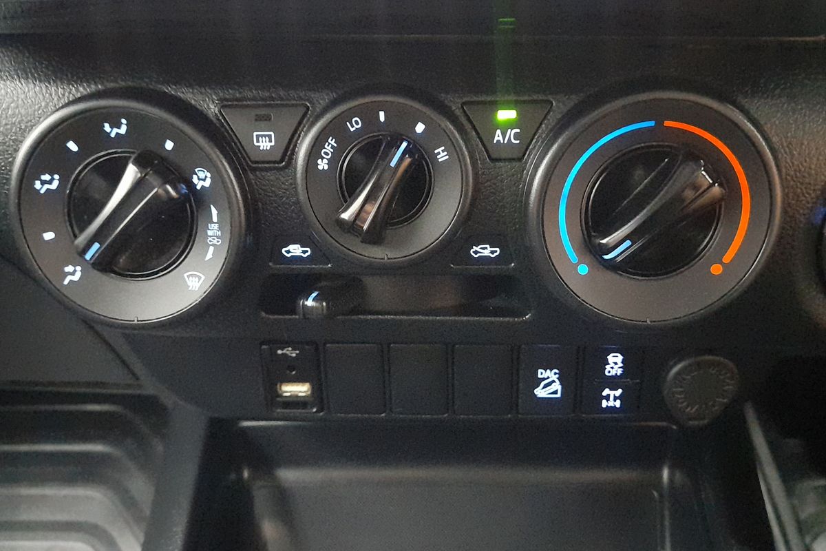 2022 Toyota Hilux SR GUN126R 4X4