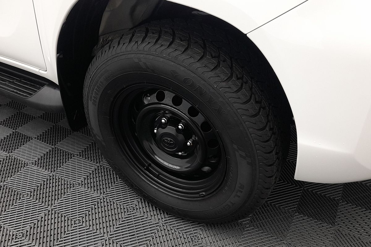 2022 Toyota Hilux SR GUN126R 4X4