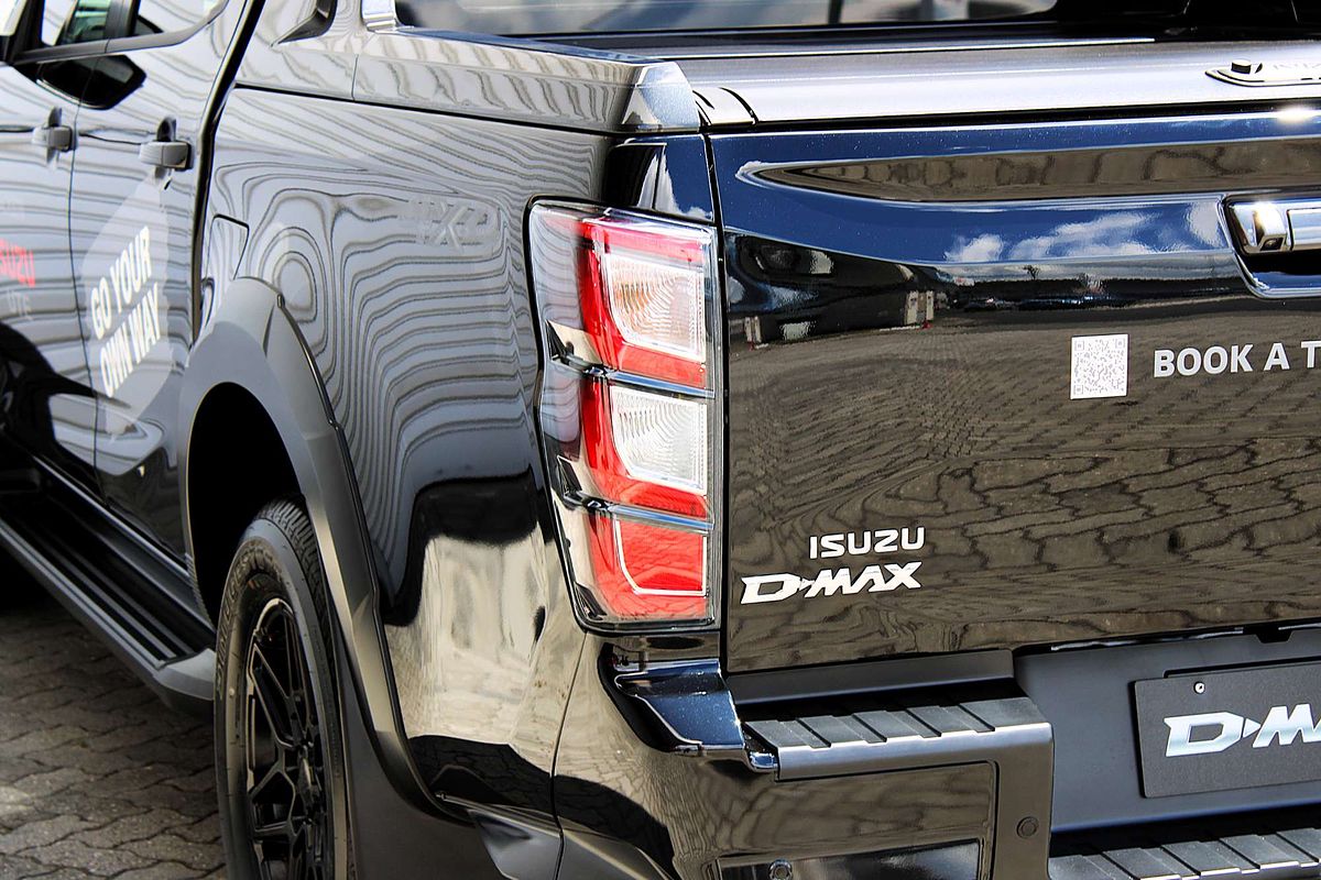 2025 Isuzu D-MAX X-TERRAIN 4X4