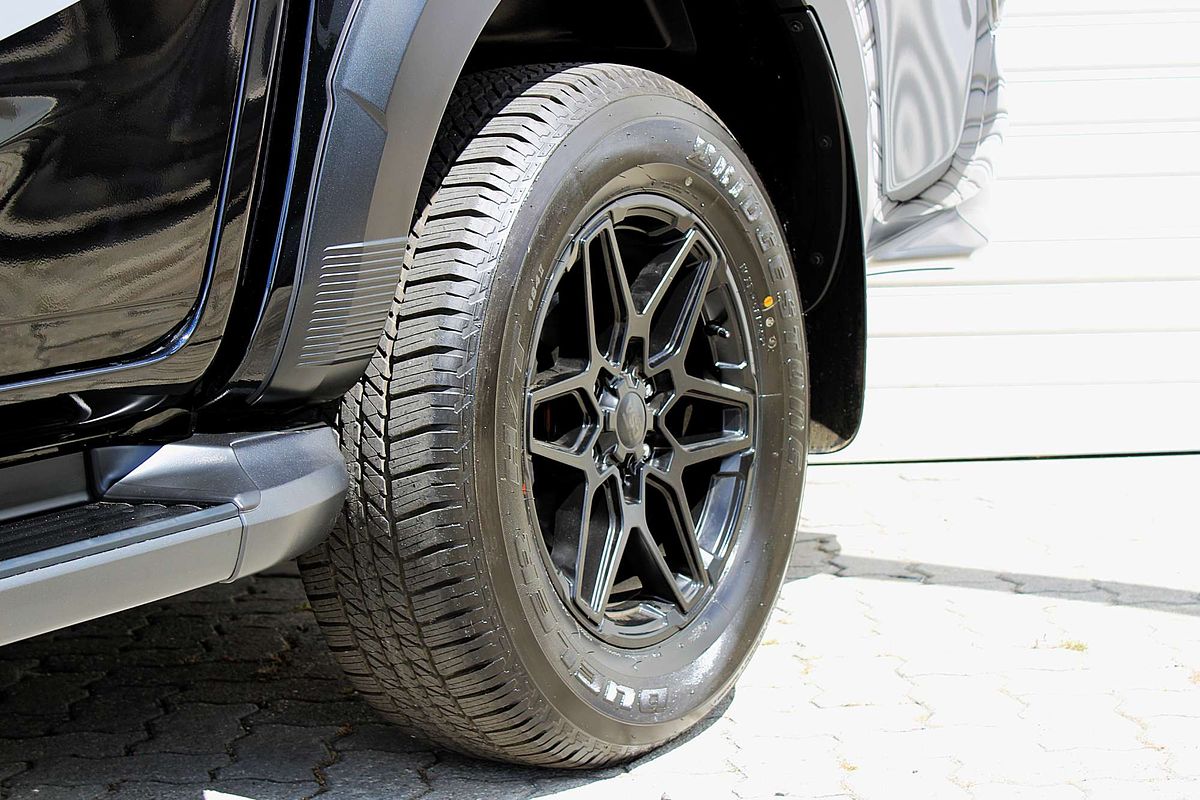 2025 Isuzu D-MAX X-TERRAIN 4X4