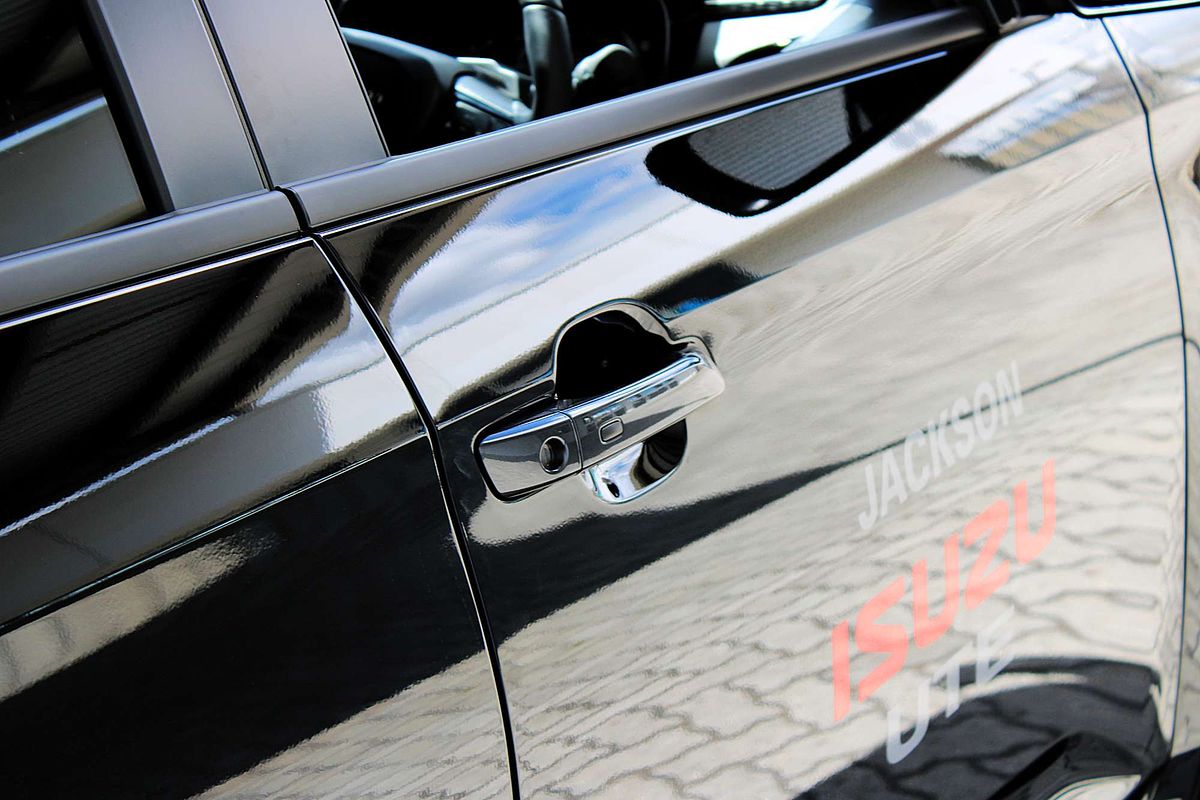 2025 Isuzu D-MAX X-TERRAIN 4X4