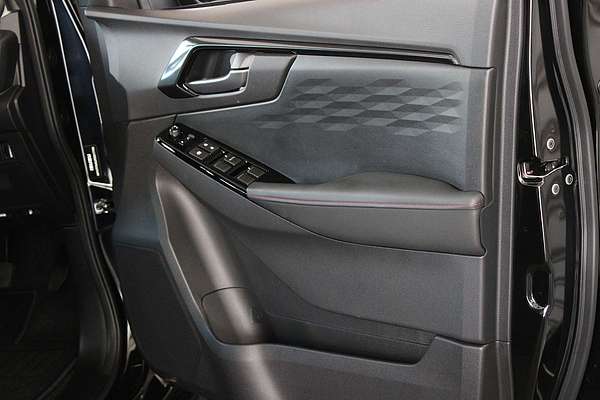 2025 Isuzu D-MAX X-TERRAIN 4X4