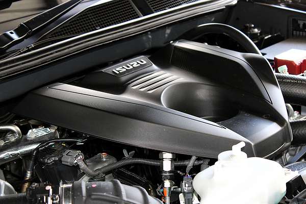 2025 Isuzu D-MAX X-TERRAIN 4X4