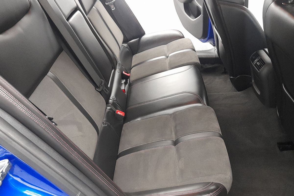 2016 Holden Commodore SV6 Black VF Series II