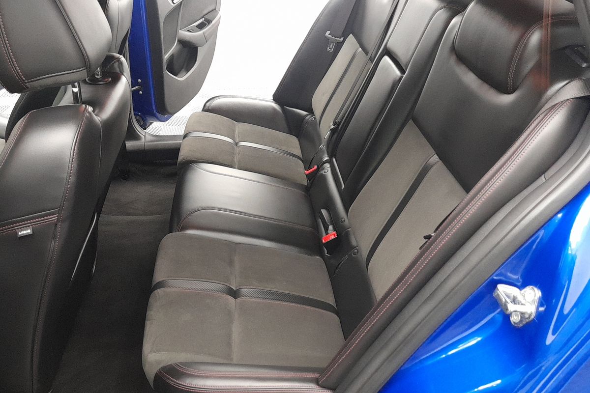 2016 Holden Commodore SV6 Black VF Series II