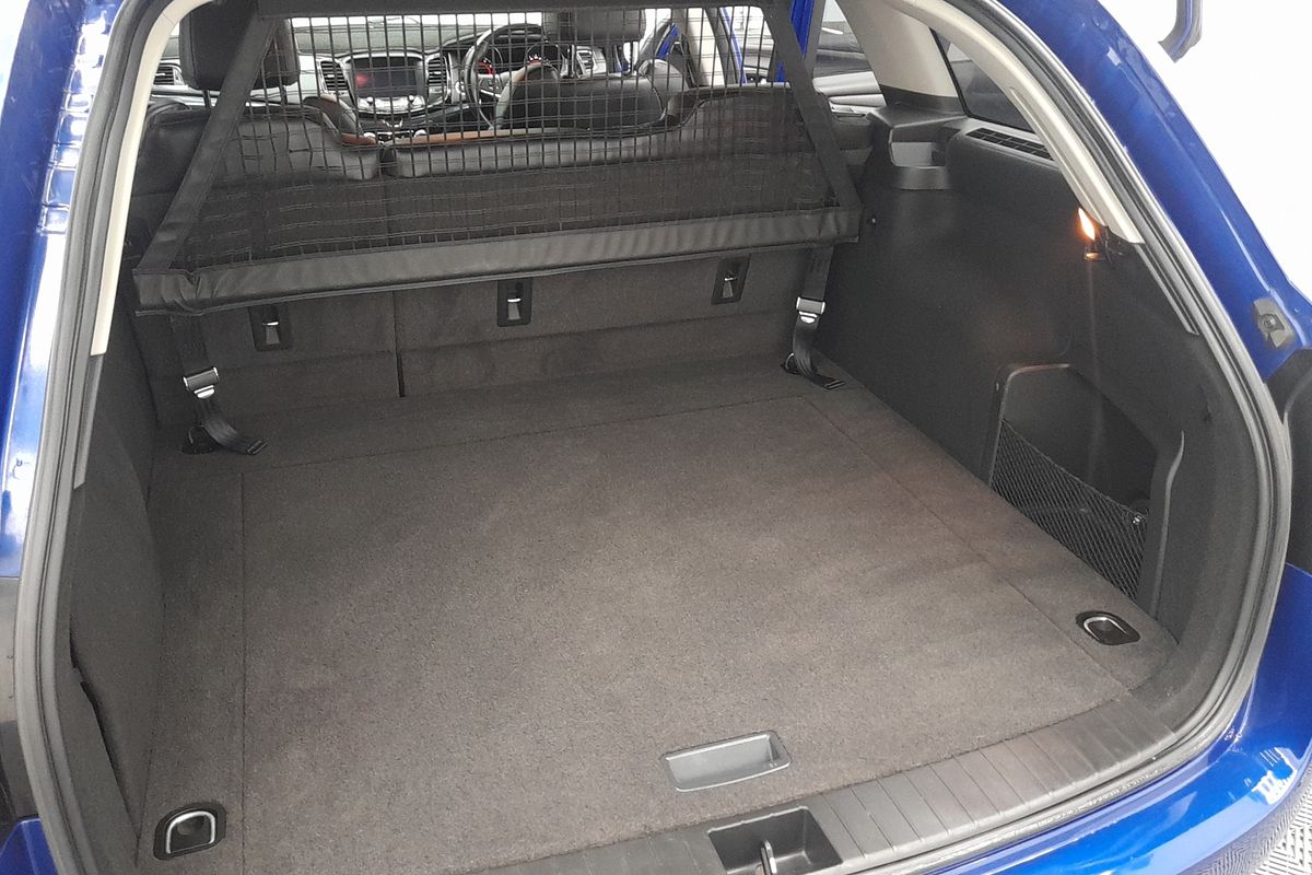 2016 Holden Commodore SV6 Black VF Series II